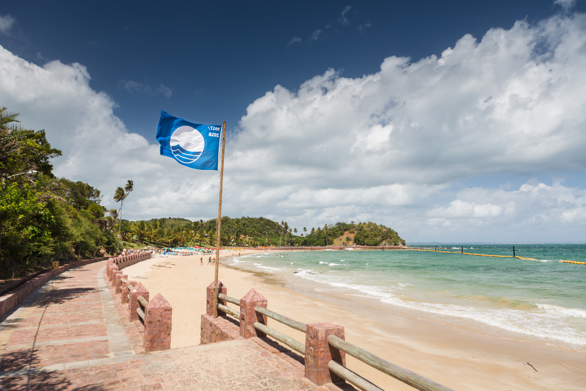 Praia na Ilha dos Frades tem Selo Bandeira Azul renovado pela 6ª vez